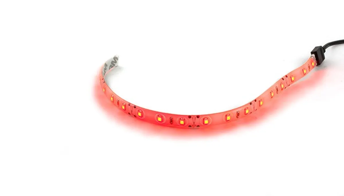 Faites briller votre moto de mille feux grâce à la bande à LED Toxik !
