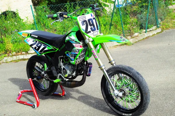 Derbi replica Kawasaki