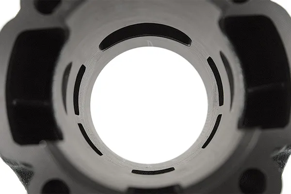 5 transferts et une lumière d'échappement simple ovale
