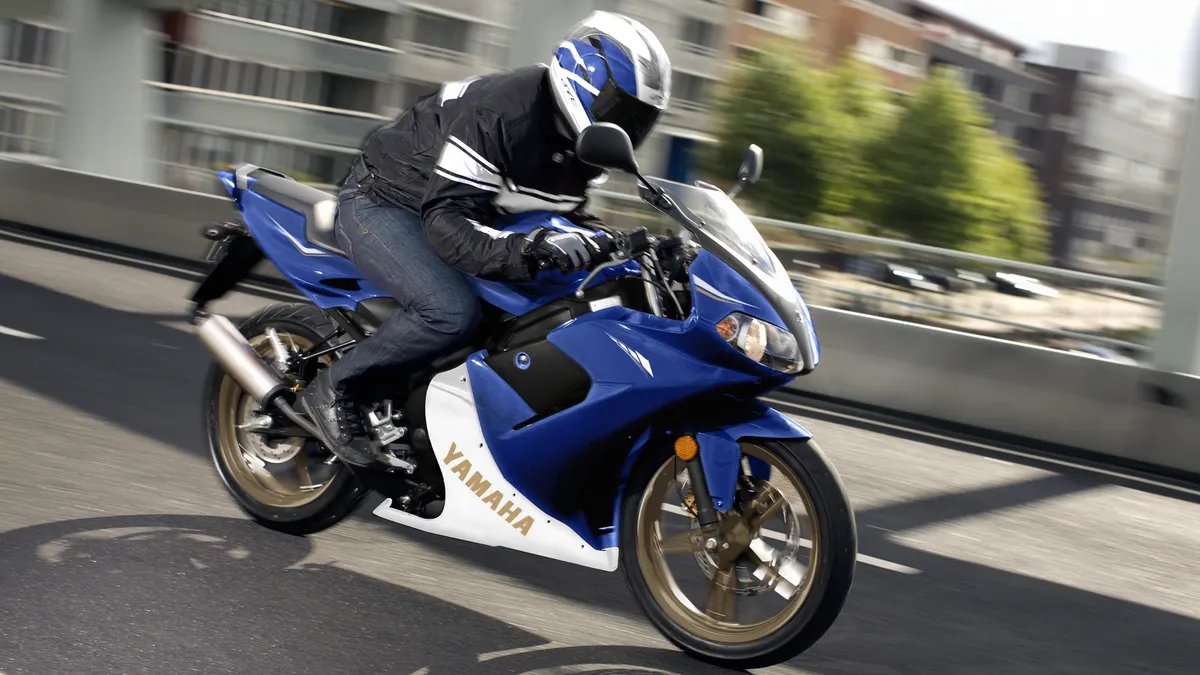 Yamaha TZR 50 : une mini R1 ?